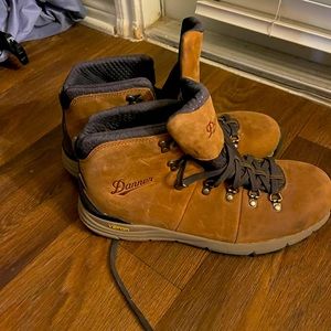 Danner men’s boots size 10